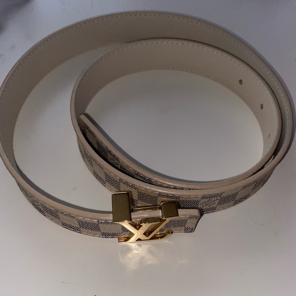 Authentic Louis Vuitton LV initials white checkered belt - Picture 4 of 4